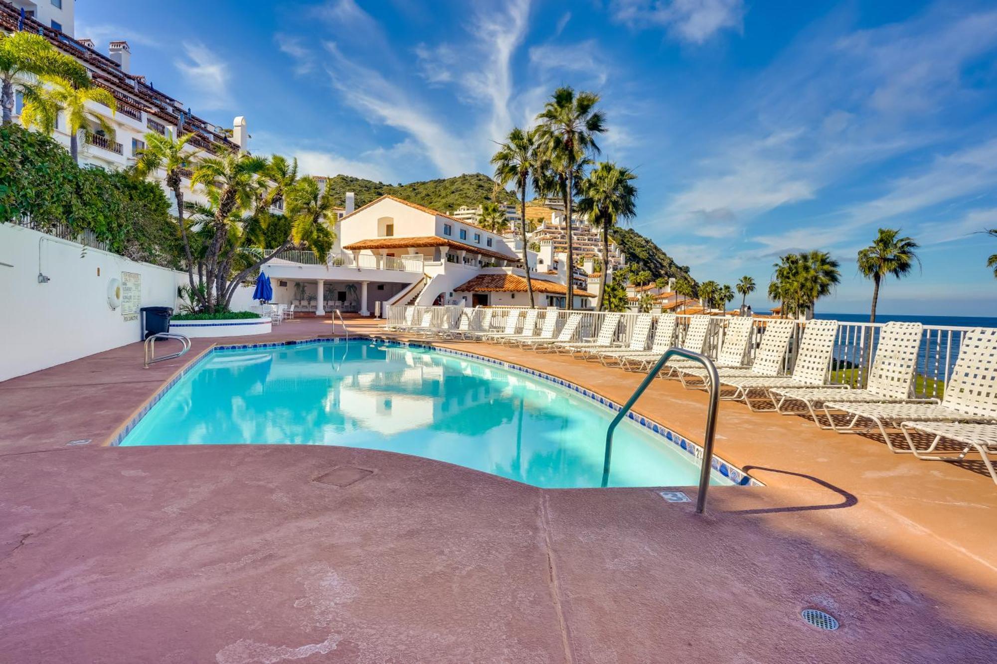 Gorgeous Catalina Island Condo With Golf Cart! 아발론 외부 사진